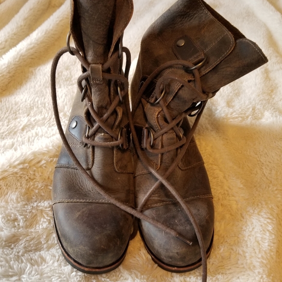 Sorel Joan of Arctic lace up wedge ankle boots - Picture 2 of 8